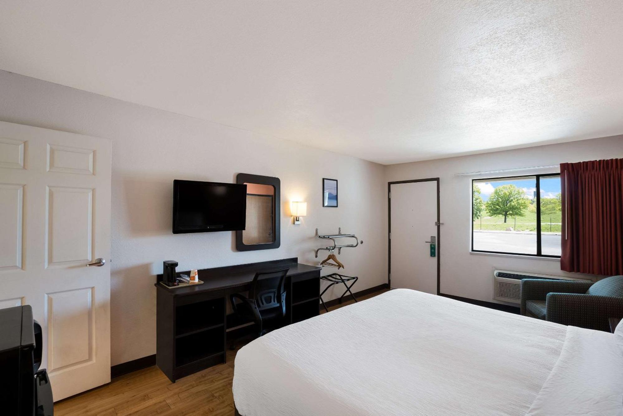 Quality Inn & Suites Junction Kültér fotó