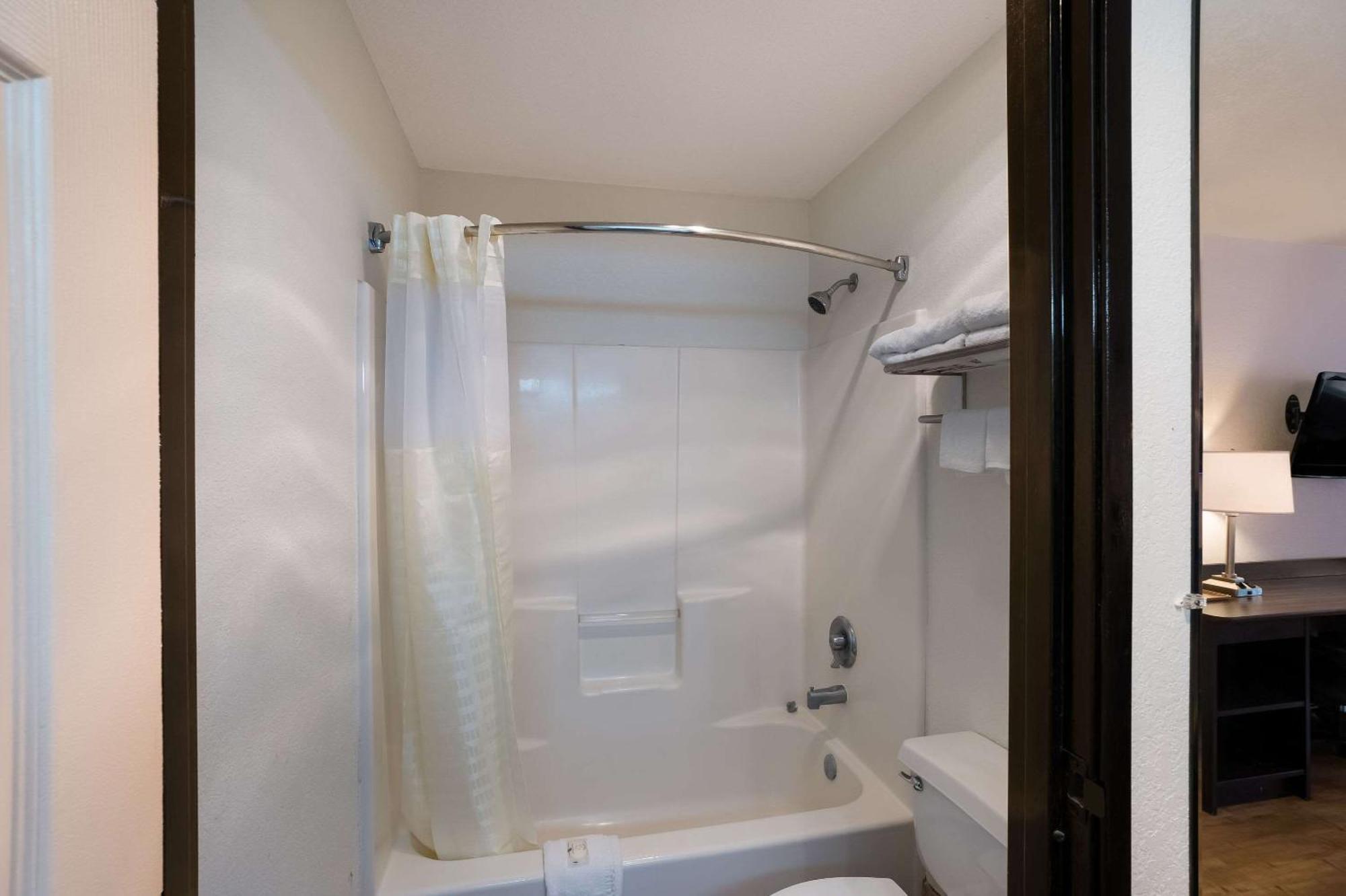 Quality Inn & Suites Junction Kültér fotó