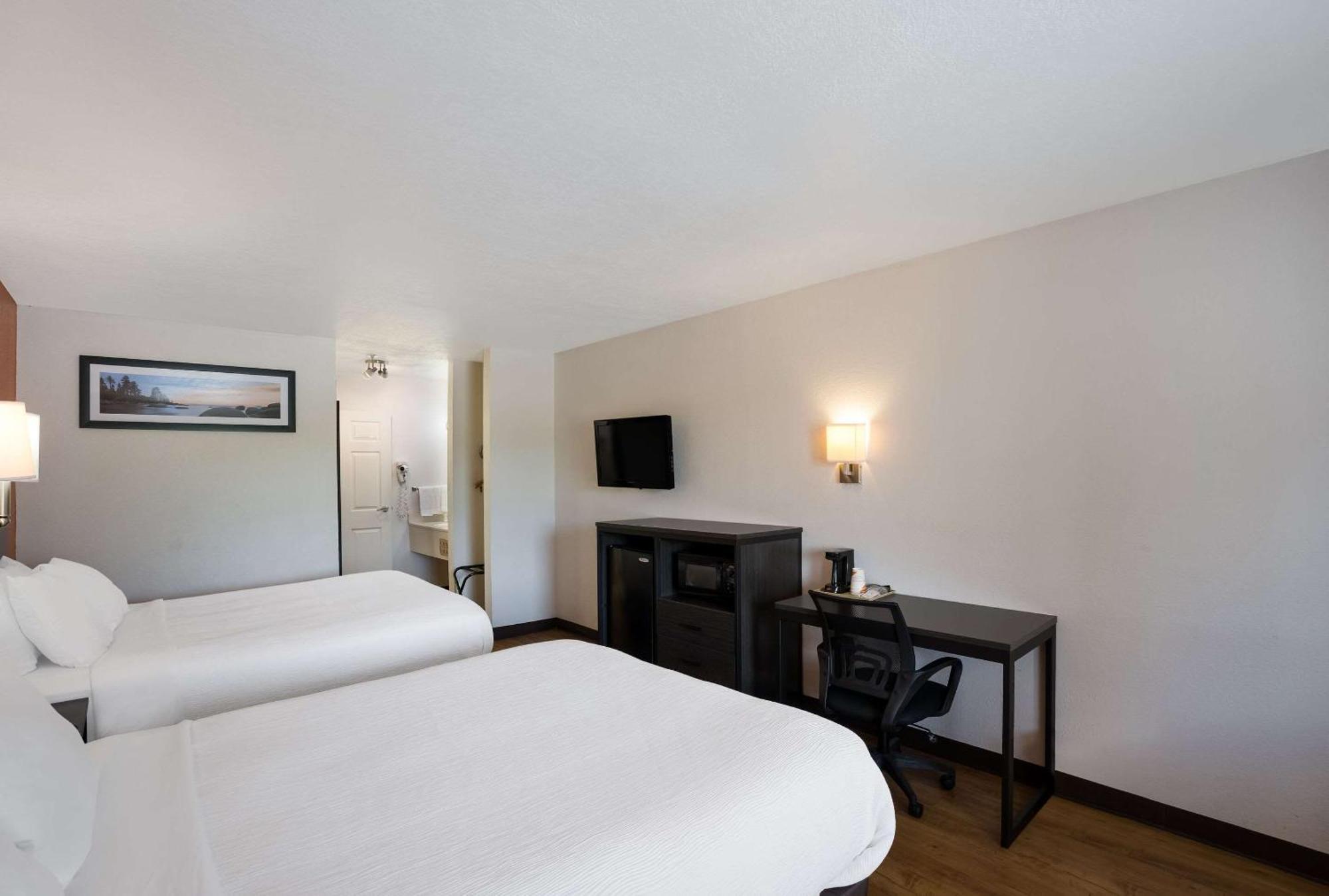 Quality Inn & Suites Junction Kültér fotó