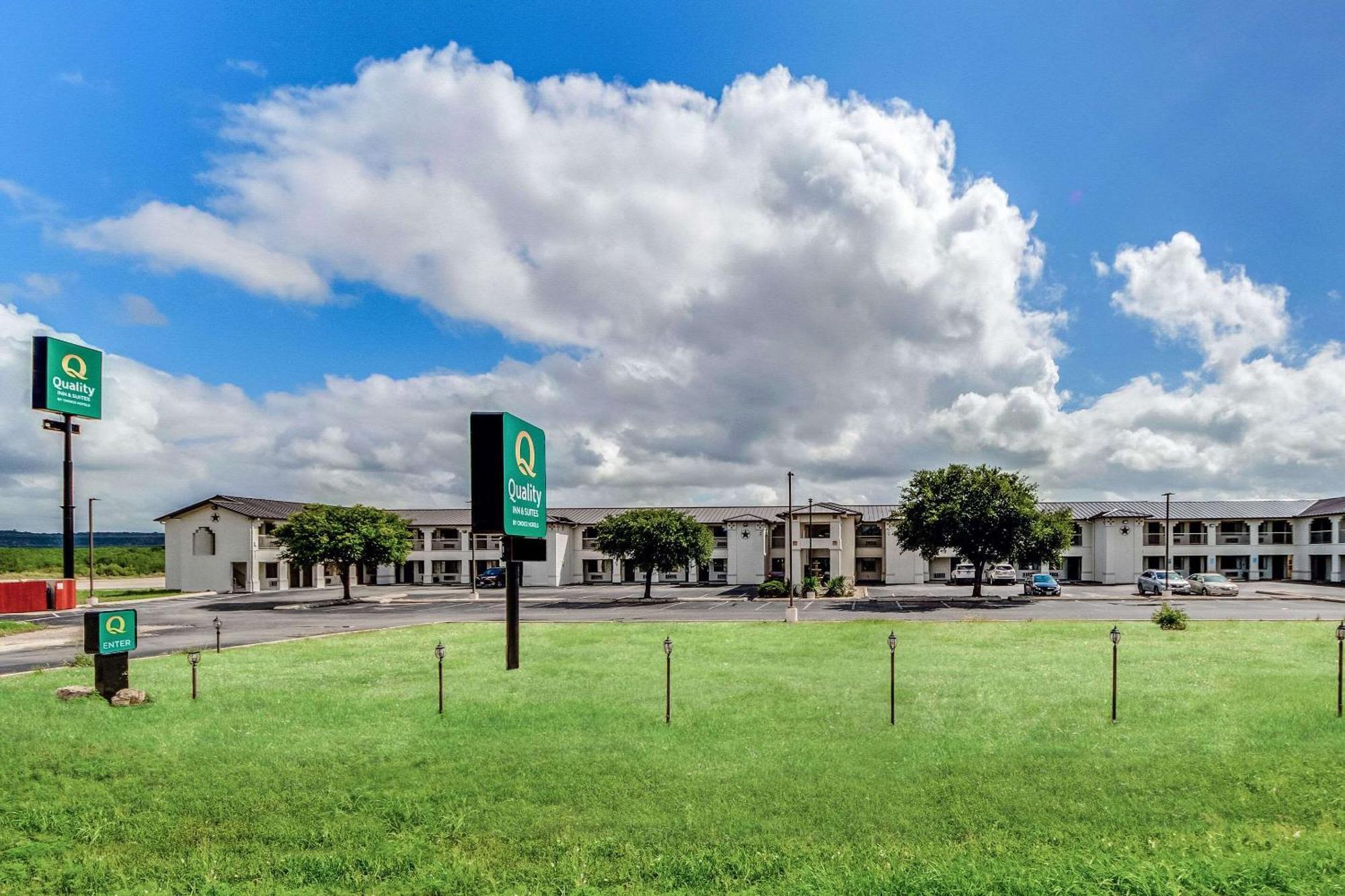 Quality Inn & Suites Junction Kültér fotó